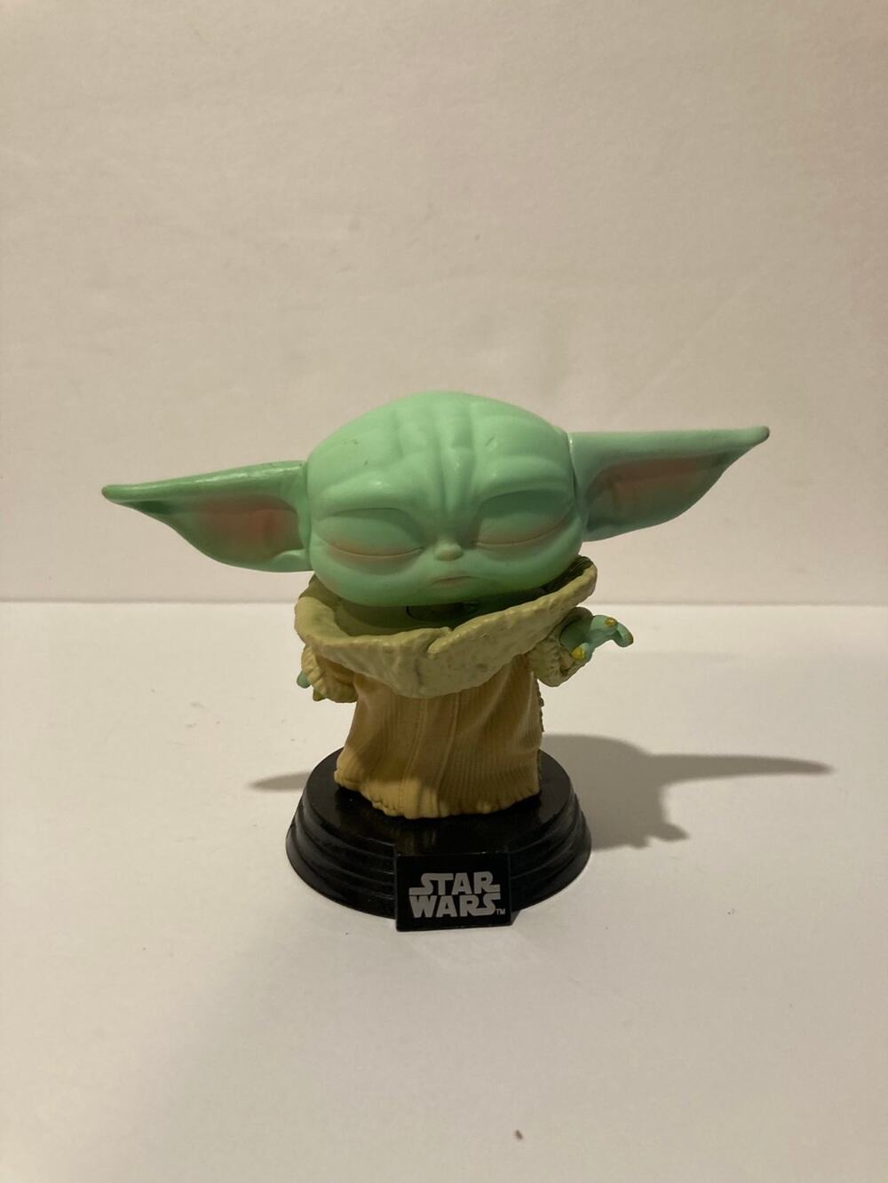 Funko Pop Starwars The Child force wielding 385